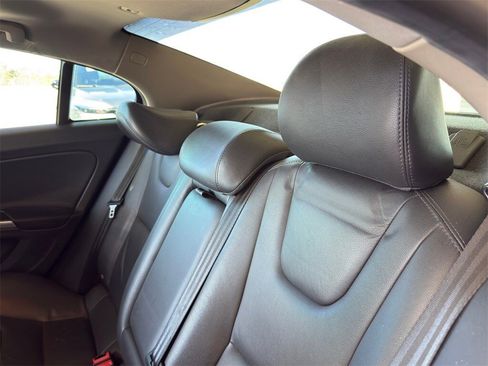 Used 2015 Volvo S60 T5 Premier image 29