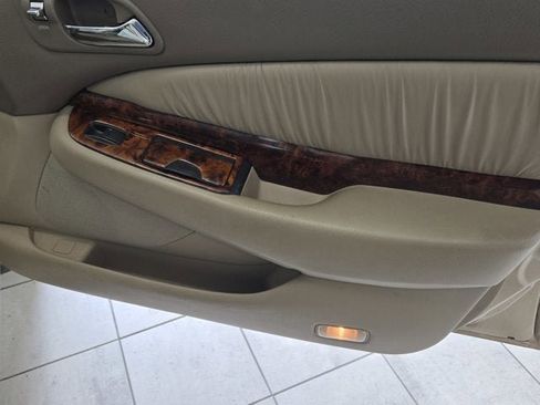 Used 2002 Acura TL 3.2 image 4