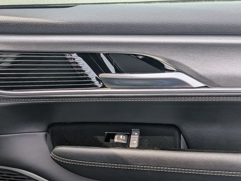 New 2026 Jeep Grand Wagoneer 4WD image 36