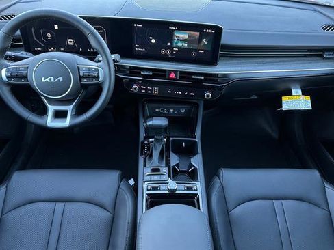 New 2025 Kia K5 EX image 15
