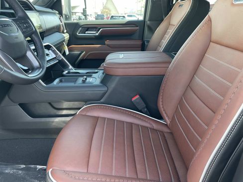 New 2026 GMC Sierra 2500 Denali Ultimate AWD/4WD image 21