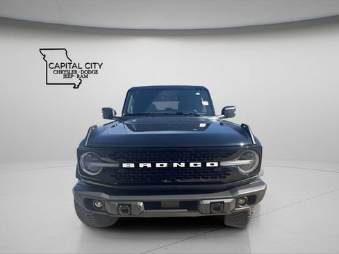 Used 2023 Ford Bronco Wildtrak image 3