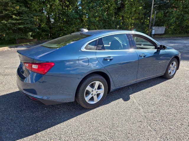 Used 2025 Chevrolet Malibu LS FWD image 8