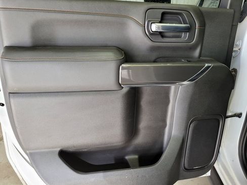 Used 2022 GMC Sierra 2500 AT4 image 54