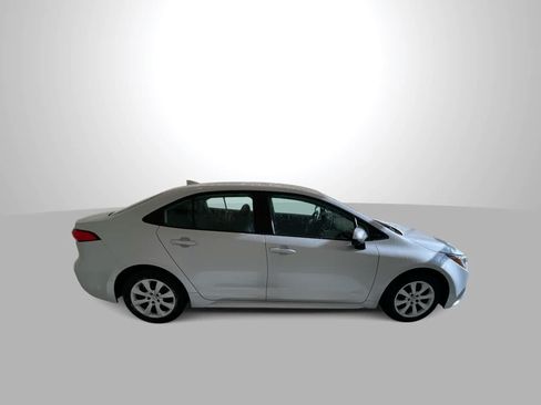 Used 2020 Toyota Corolla LE FWD image 9