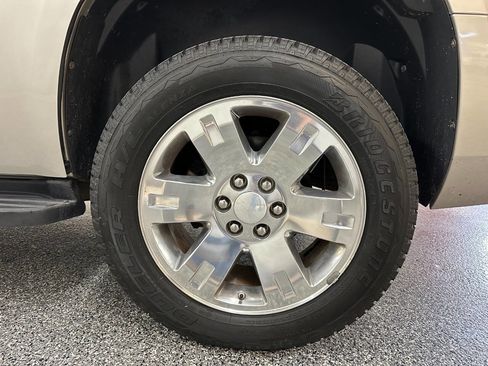Used 2008 GMC Yukon SLT w/ SLT Preferred Equipment Group image 27