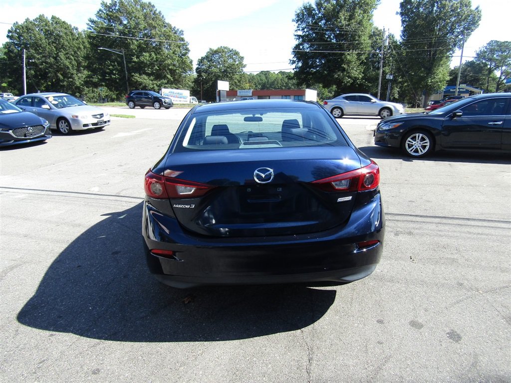 Used 2017 MAZDA MAZDA3 Sport w/ Preferred Equipment Package FWD image 6