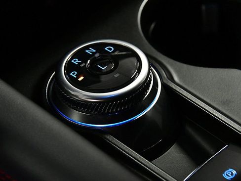 Used 2025 Ford Explorer ST-Line image 22