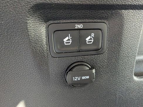 Used 2021 Kia Telluride LX FWD image 26