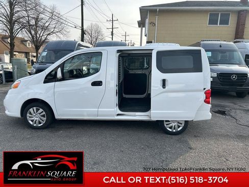 Used 2021 Nissan NV200 SV w/ Sliding Door Glass Package image 27