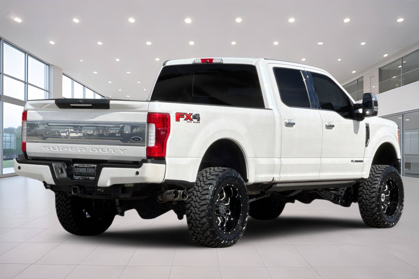 Used 2018 Ford F350 Platinum w/ Platinum Ultimate Package AWD/4WD image 4