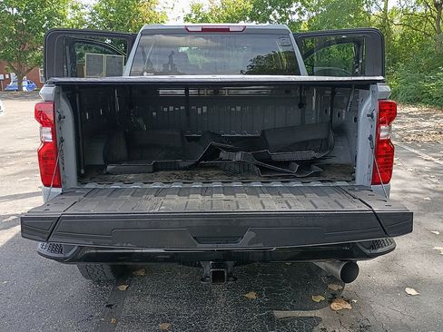 Used 2025 Chevrolet Silverado 2500 Custom w/ Custom Value Package AWD/4WD image 14