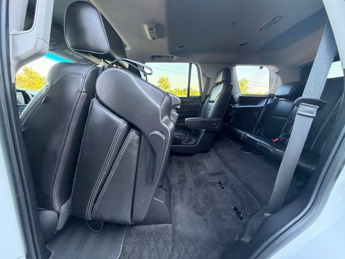 Used 2018 GMC Yukon Denali AWD/4WD image 24