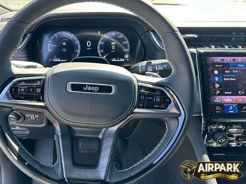 New 2025 Jeep Grand Cherokee Overland w/ Adv Protech Group III AWD/4WD image 19