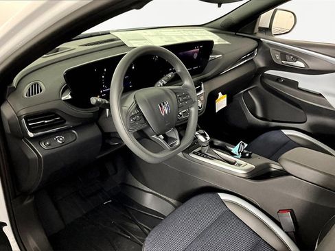 New 2026 Buick Envista Preferred w/ Advanced Safety Package image 8