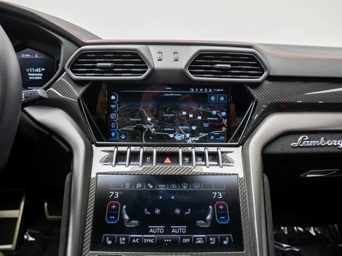 Used 2024 Lamborghini Urus Performante image 10