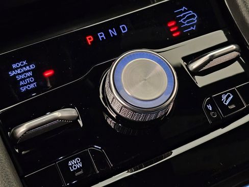 New 2025 Jeep Grand Cherokee Overland image 34