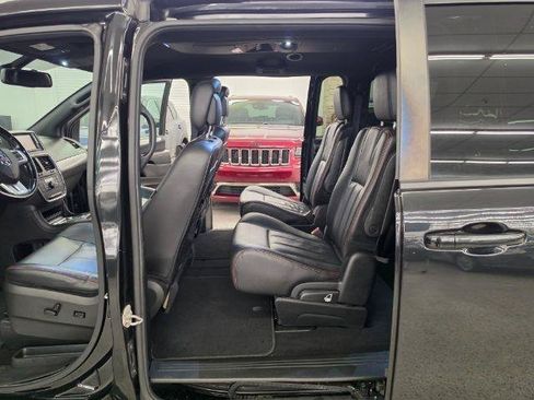Used 2019 Dodge Grand Caravan GT FWD image 9