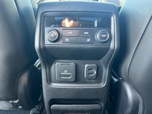 Used 2019 GMC Acadia Denali w/ Technology Package FWD image 35