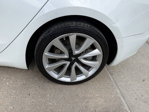 Used 2018 Tesla Model 3 Long Range RWD image 35