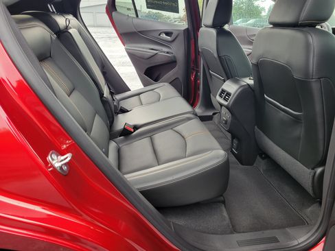 Certified 2024 Chevrolet Equinox Premier FWD image 30