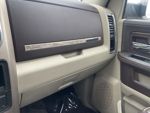 Used 2015 RAM 2500 Longhorn image 19