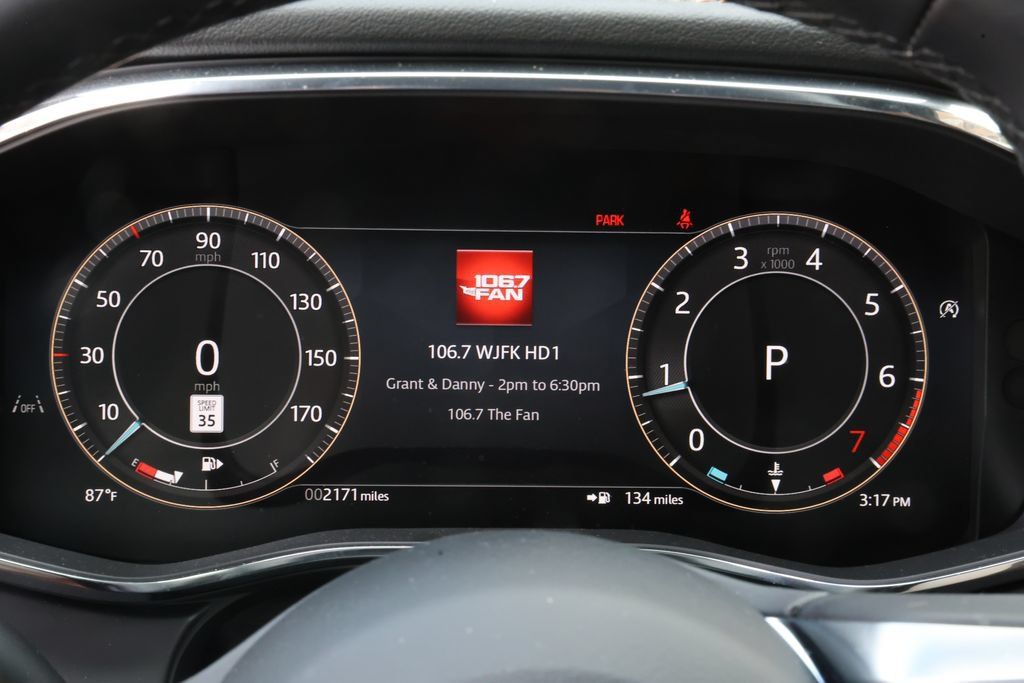 Certified 2026 Jaguar F-PACE R-Dynamic S AWD/4WD image 18