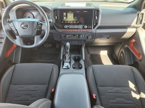 Used 2025 Nissan Frontier Pro-X w/ Pro Convenience Package image 17