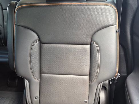 Used 2023 GMC Acadia AT4 w/ Technology Package image 13