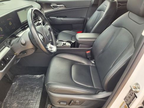 Used 2024 Kia Sportage EX image 30