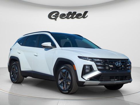 Certified 2025 Hyundai Tucson SEL AWD/4WD image 3