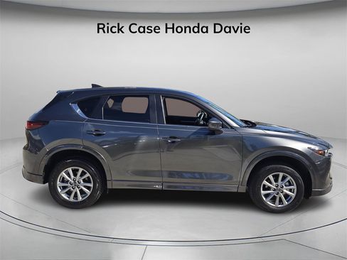 Used 2025 MAZDA CX-5 AWD 2.5 S w/ Preferred Package image 3