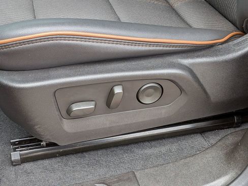 Used 2023 GMC Canyon AT4 w/ Technology Package image 16