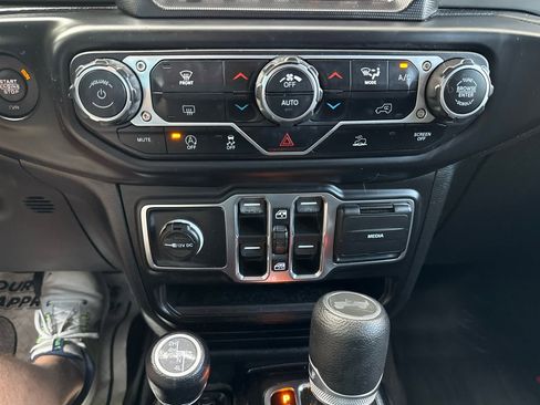 Used 2021 Jeep Wrangler Unlimited Sahara image 22