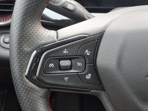 Used 2026 Chevrolet Trax RS w/ Driver Confidence Package FWD image 12