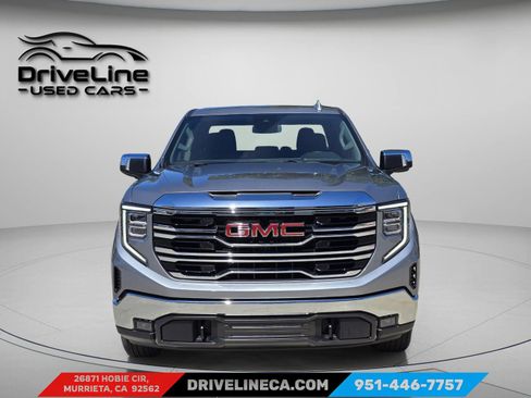 Used 2025 GMC Sierra 1500 SLT image 3