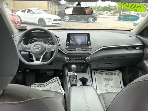 Used 2020 Nissan Altima 2.5 S FWD image 10