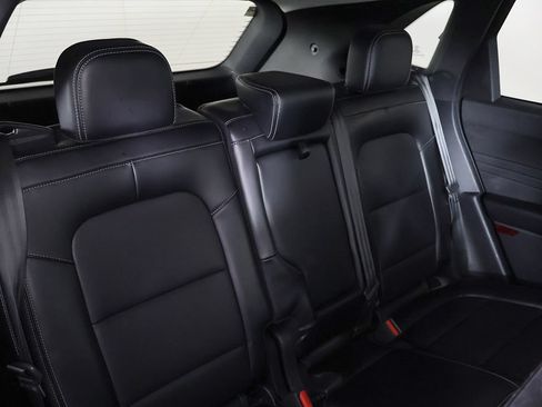 Used 2024 Ford Escape Platinum AWD/4WD image 34
