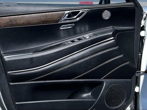 Used 2024 Genesis GV80 3.5T image 17