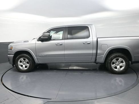 Used 2025 RAM 1500 Big Horn AWD/4WD image 7