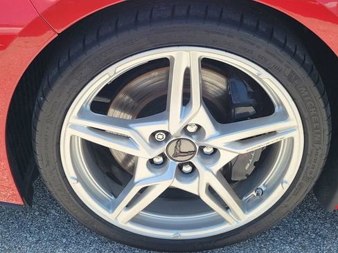 Used 2023 Chevrolet Corvette Stingray Premium Conv w/ Z51 Performance Package RWD image 8