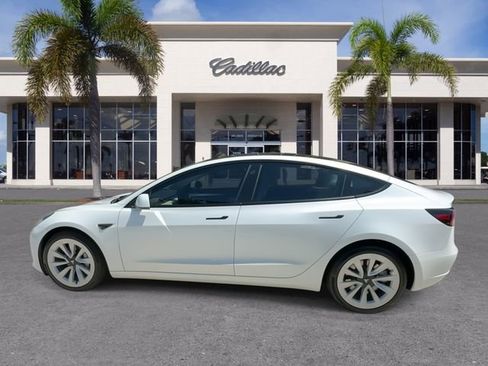 Used 2023 Tesla Model 3 Standard Range RWD image 9