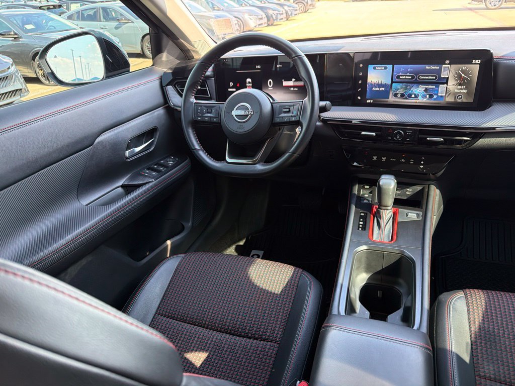 Used 2025 Nissan Kicks SR AWD/4WD image 21