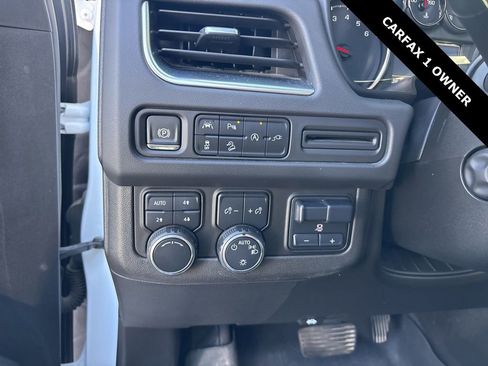 Used 2021 Chevrolet Tahoe Z71 w/ Z71 Signature Package image 11