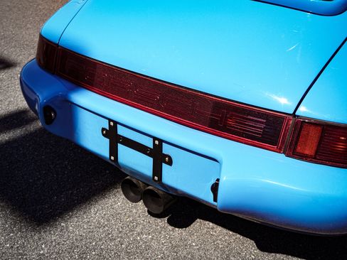 Used 1990 Porsche 911 Carrera RWD image 9