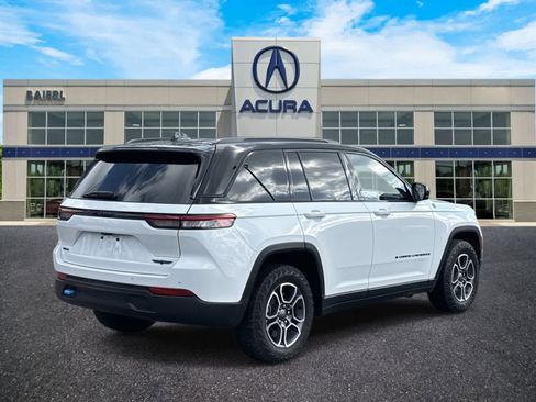 Used 2023 Jeep Grand Cherokee Trailhawk image 5