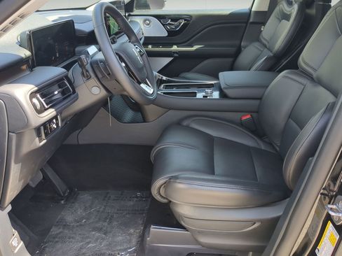 Used 2026 Lincoln Aviator Reserve AWD/4WD image 10
