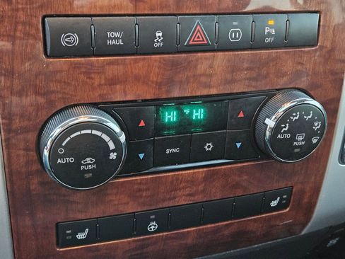 Used 2012 RAM 3500 Laramie w/ Cold Weather Group image 28