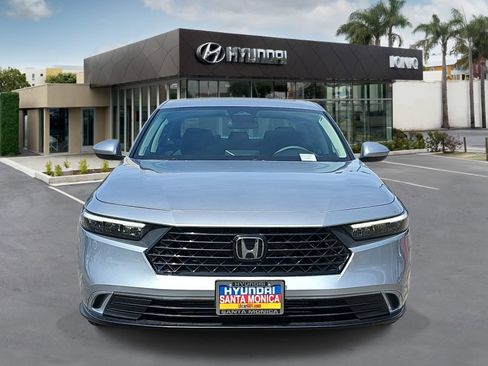 Used 2023 Honda Accord EX image 8