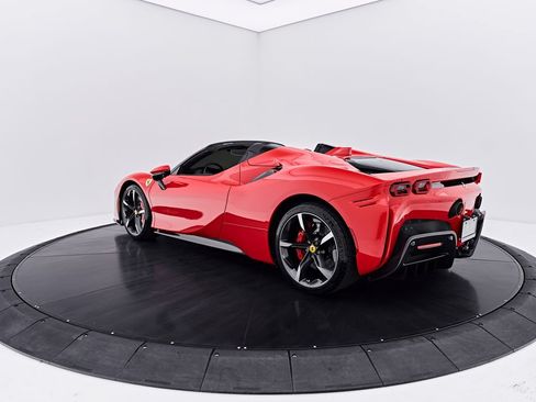 Used 2024 Ferrari SF90 Spider AWD/4WD image 18
